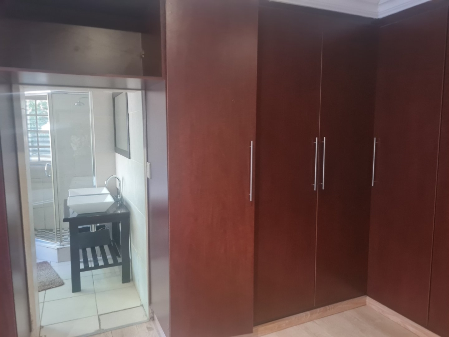 5 Bedroom Property for Sale in Noordhoek Free State